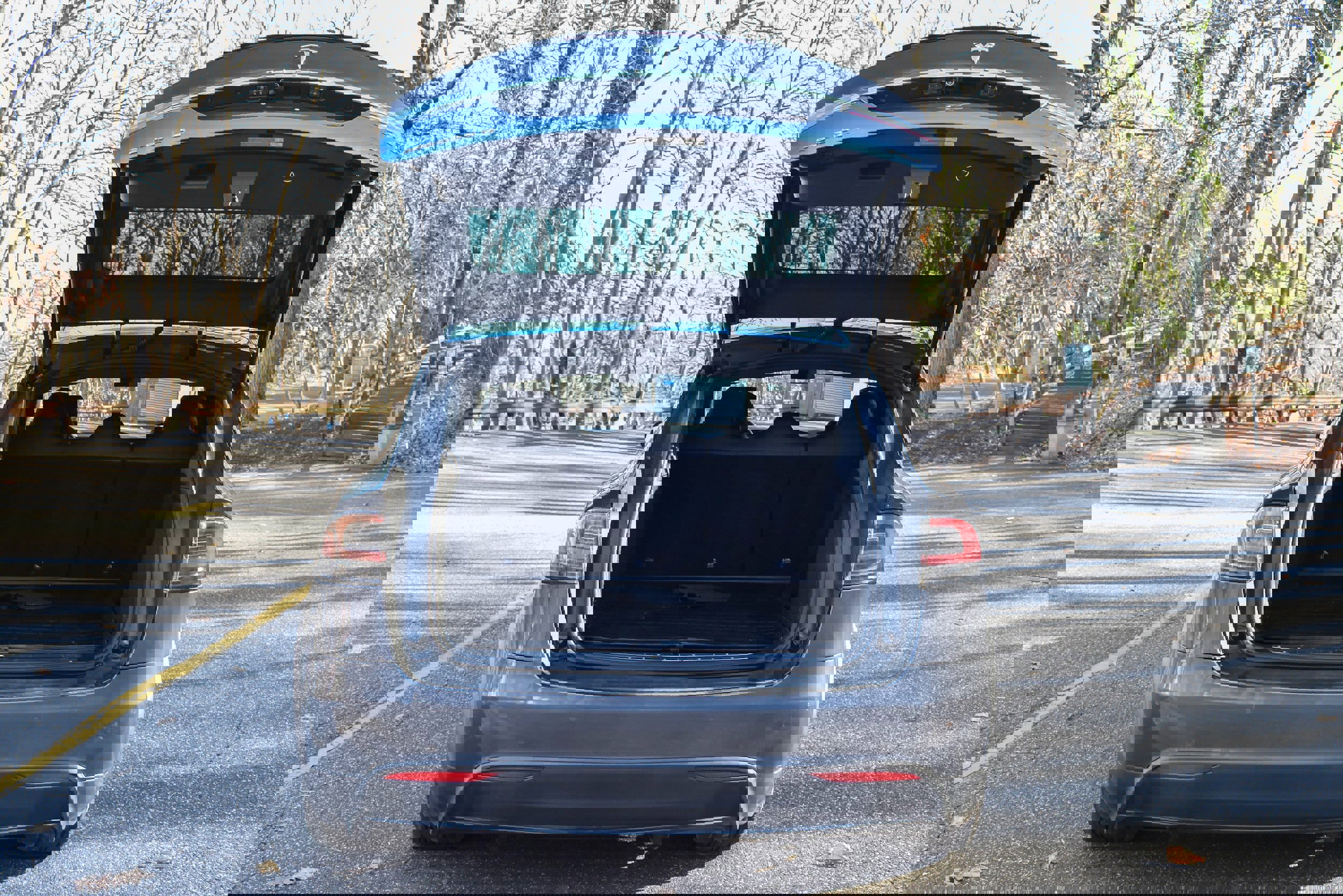 Used 2018 Tesla Model X 75D image 19