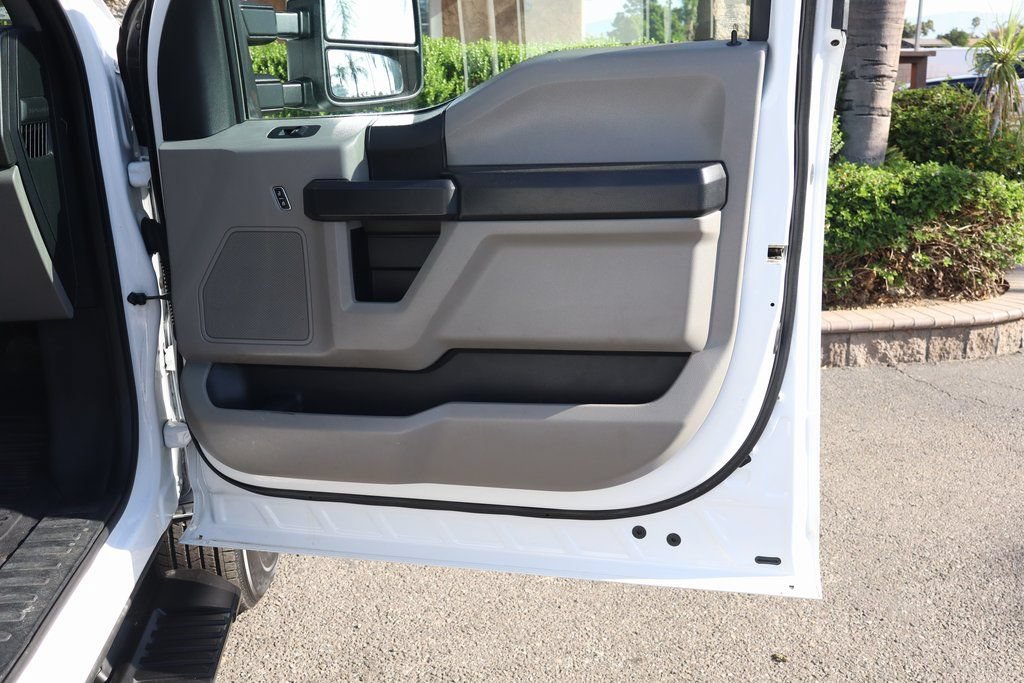 Used 2018 Ford F250 XL w/ Power Equipment Group AWD/4WD image 39