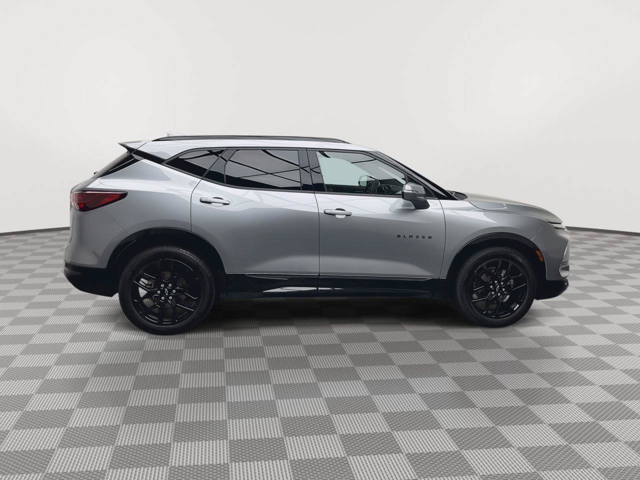 Certified 2025 Chevrolet Blazer RS w/ Driver Confidence II Package AWD/4WD image 45