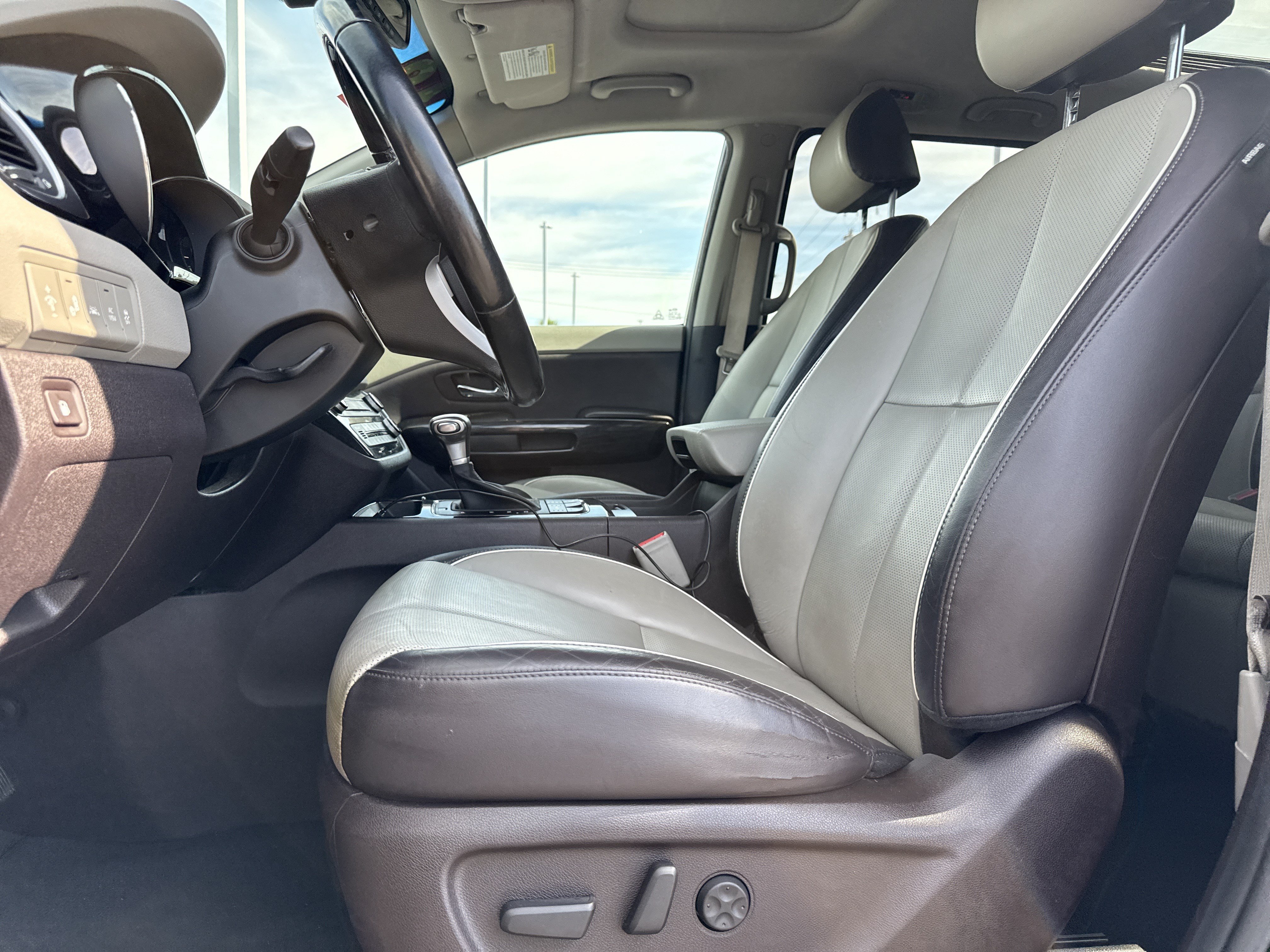 Used 2018 Kia Sedona SX Limited w/ SX Limited Prestige Package FWD image 15