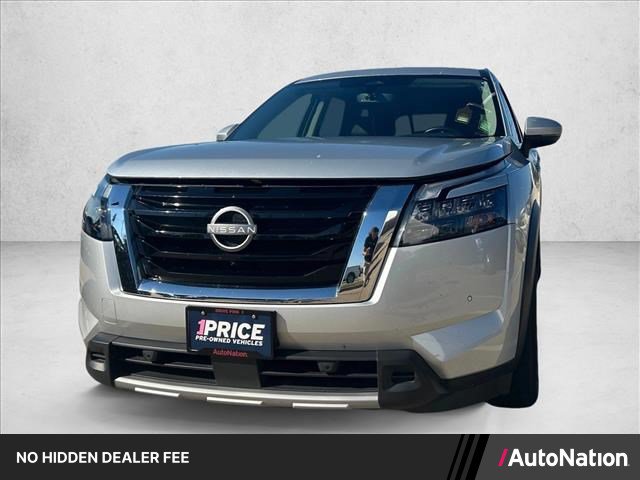 Used 2025 Nissan Pathfinder SL