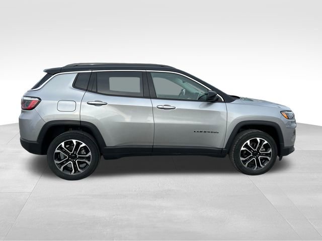 Used 2022 Jeep Compass Limited image 6