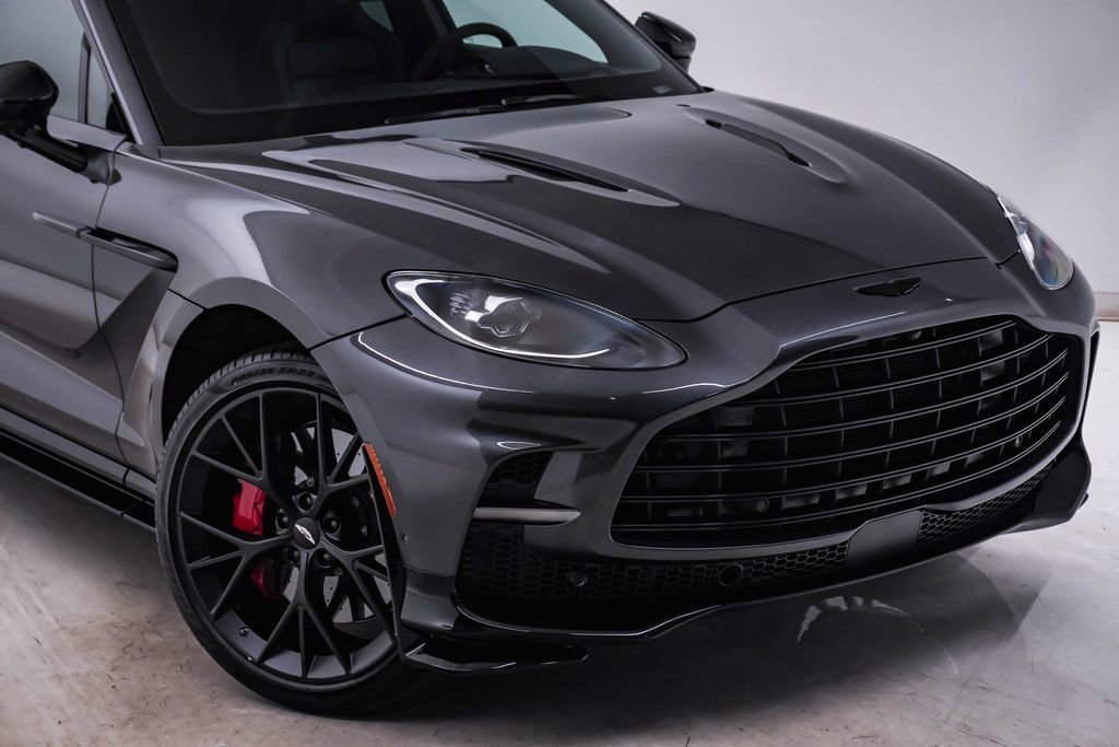 New 2026 Aston Martin DBX 707 image 4