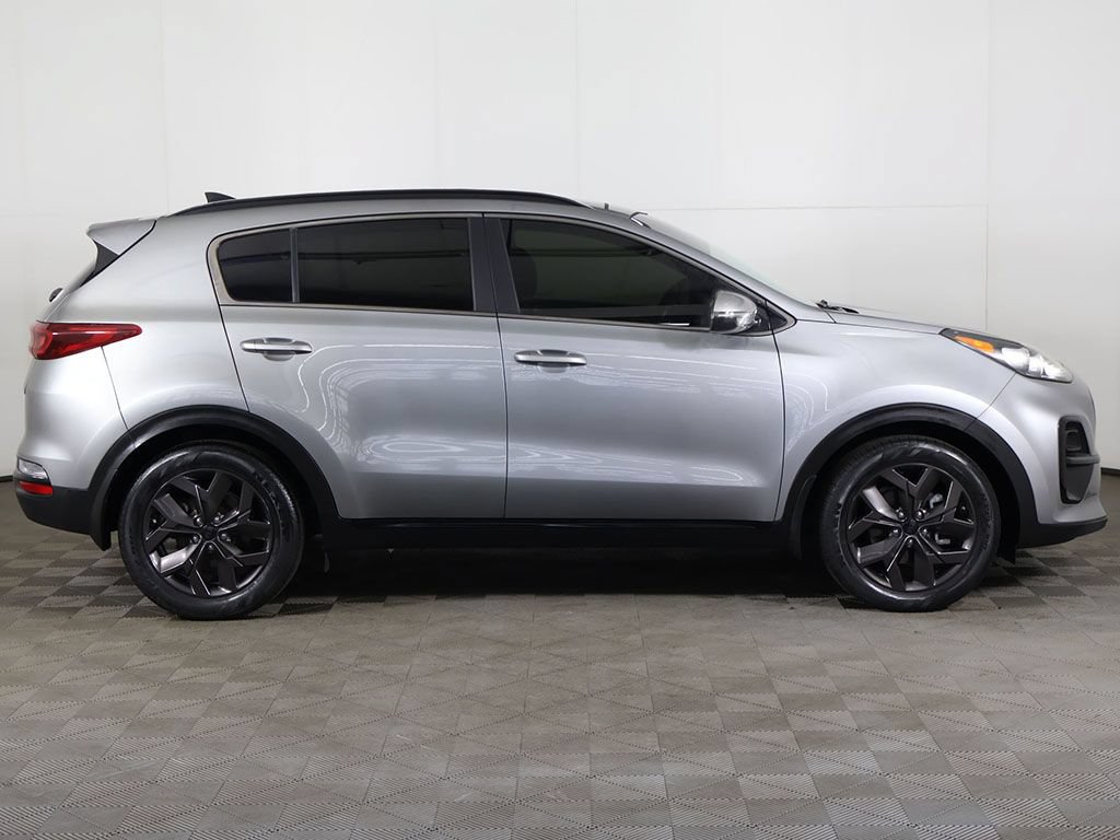 Used 2022 Kia Sportage Nightfall Edition FWD image 15