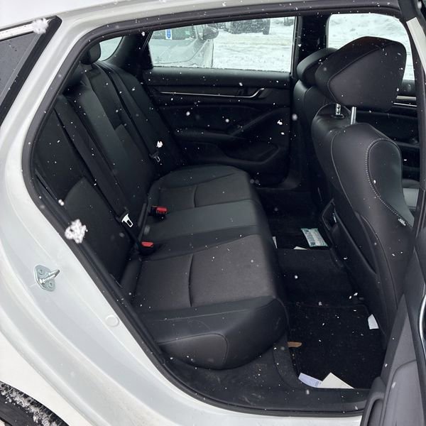Used 2022 Honda Accord Sport image 27