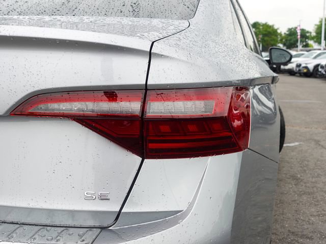 Used 2024 Volkswagen Jetta SE w/ Panoramic Sunroof Package image 6
