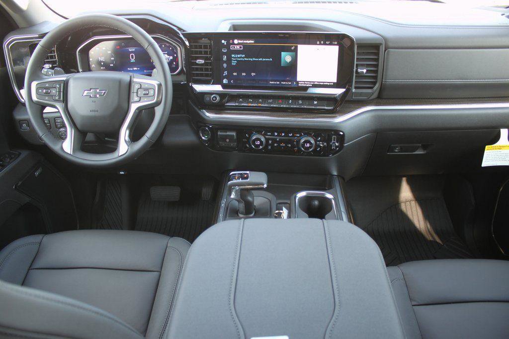 New 2026 Chevrolet Silverado 1500 RST w/ RST All Star Premium Package image 8