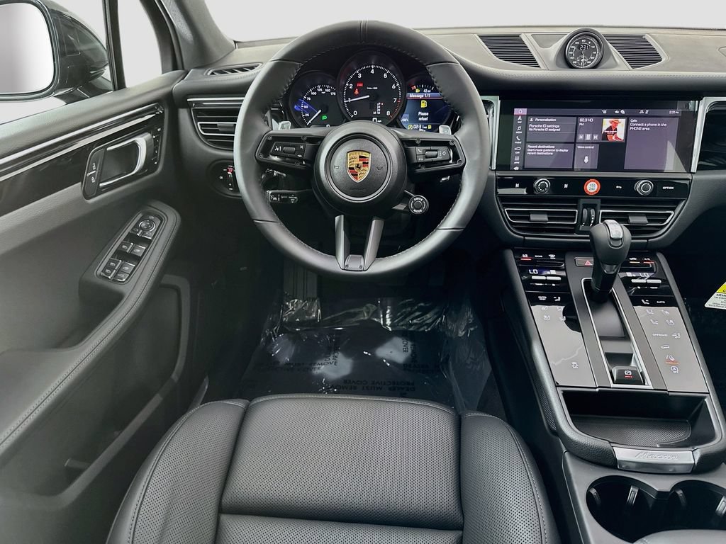 New 2026 Porsche Macan AWD/4WD image 25