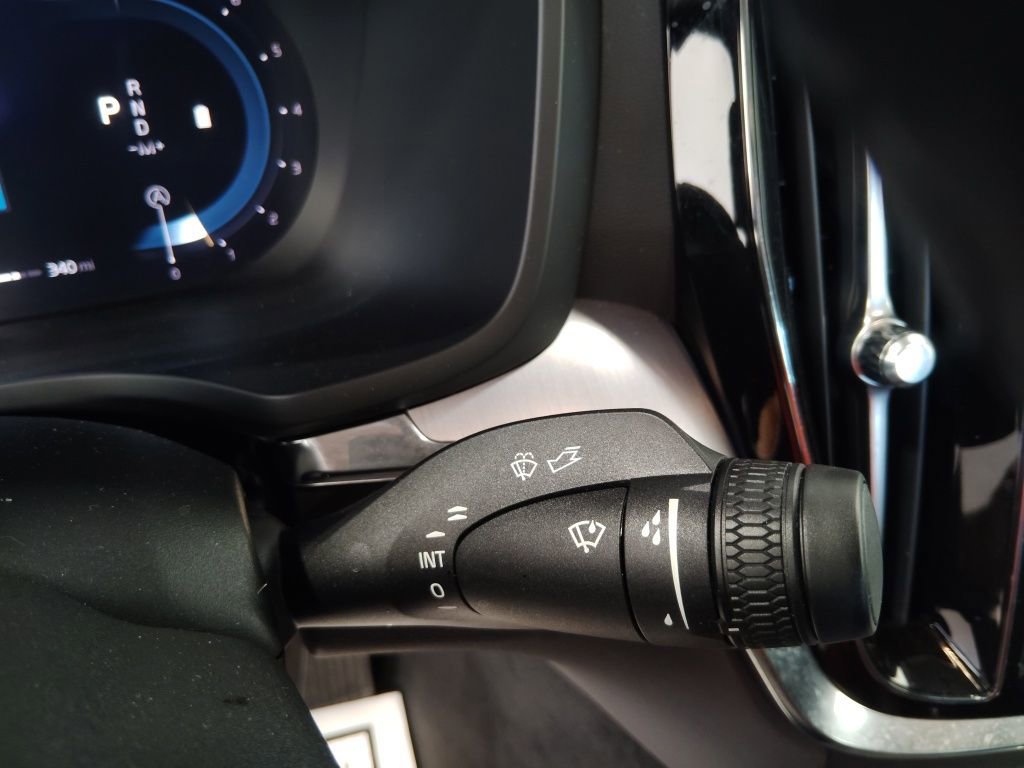 Used 2025 Volvo S60 B5 Core image 17