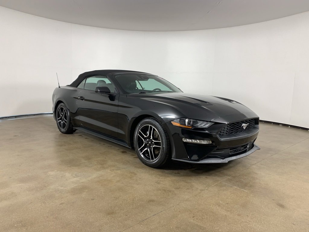 Used 2023 Ford Mustang Premium image 5