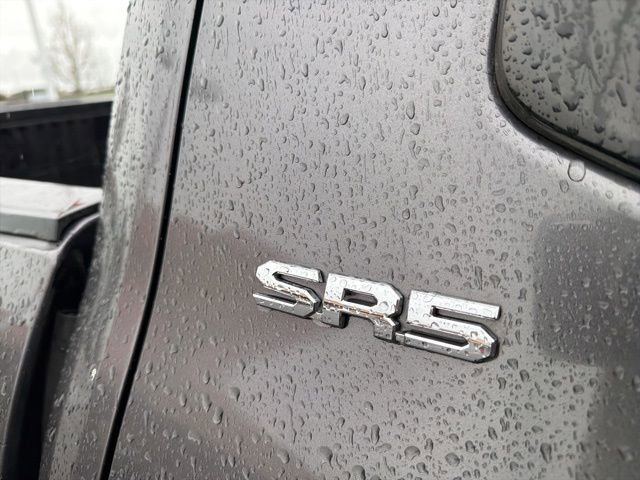 Used 2022 Toyota Tundra SR5 w/ Convenience Package image 4