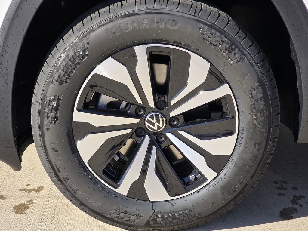 New 2026 Volkswagen Atlas SE image 8