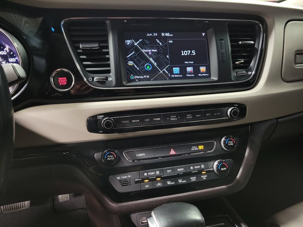 Used 2018 Kia Sedona SX Limited FWD image 15