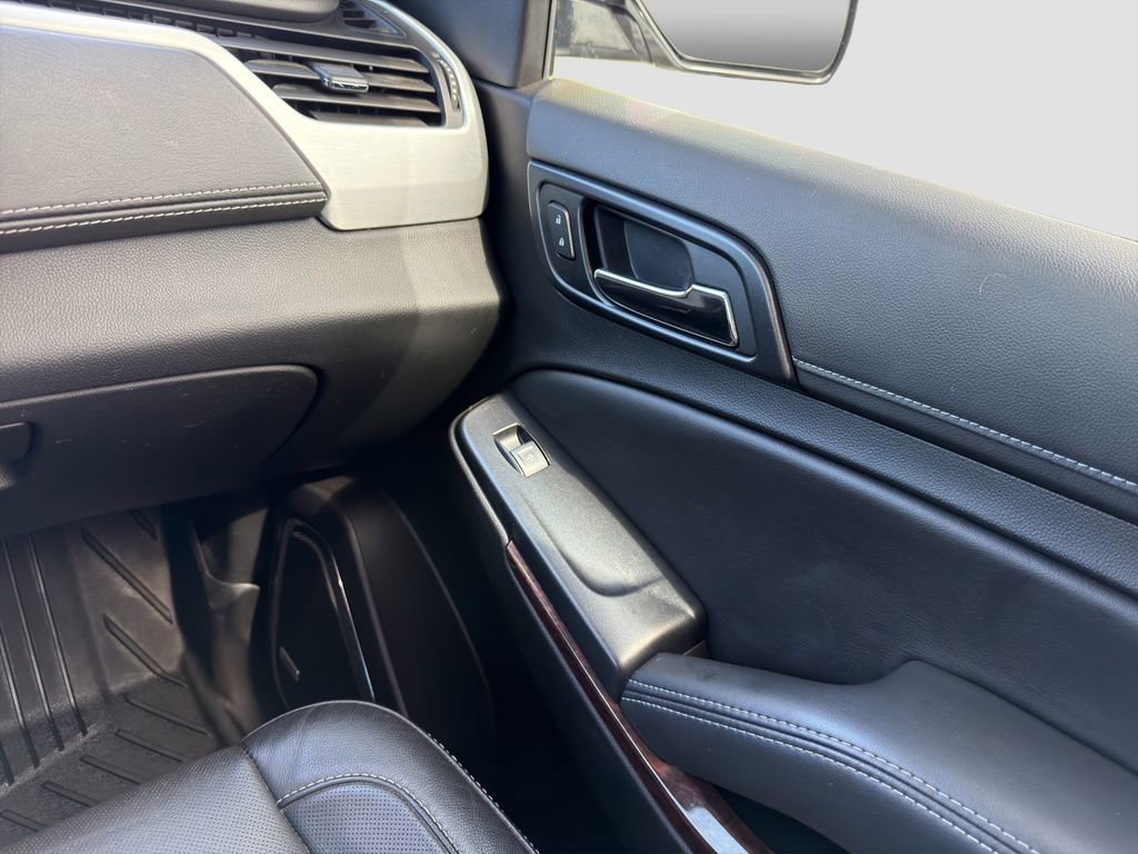 Used 2020 GMC Yukon SLT w/ Premium Edition AWD/4WD image 26