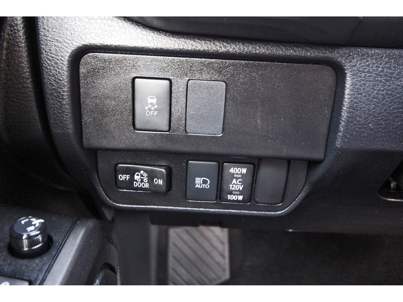 Used 2022 Toyota Tacoma TRD Sport w/ Technology Package image 22