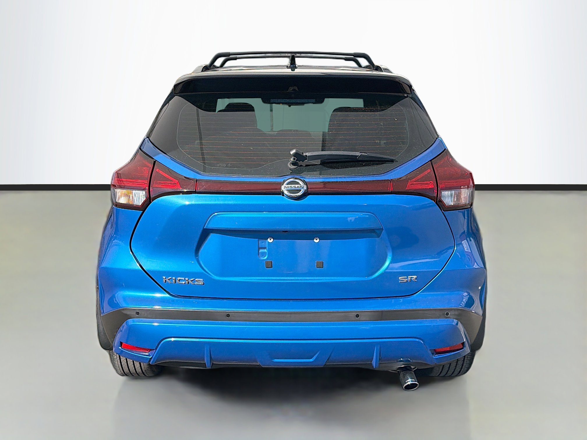 Used 2021 Nissan Kicks SR w/ SR Premium Package image 4