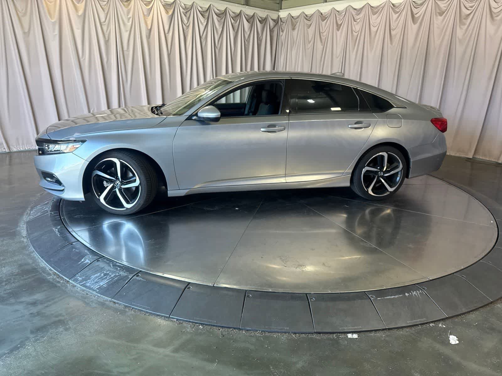 Used 2020 Honda Accord Sport image 6