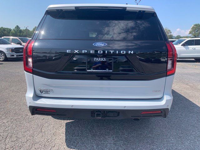 Used 2025 Ford Expedition Max Active AWD/4WD image 6