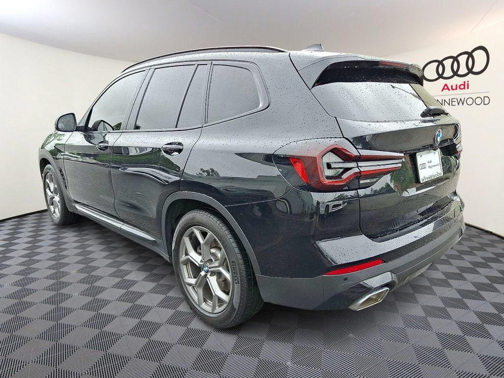 Used 2024 BMW X3 xDrive30i w/ Premium Package w/ZPA AWD/4WD image 4