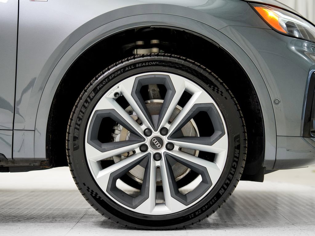 Certified 2022 Audi Q5 2.0T Prestige w/ Prestige Package AWD/4WD image 28