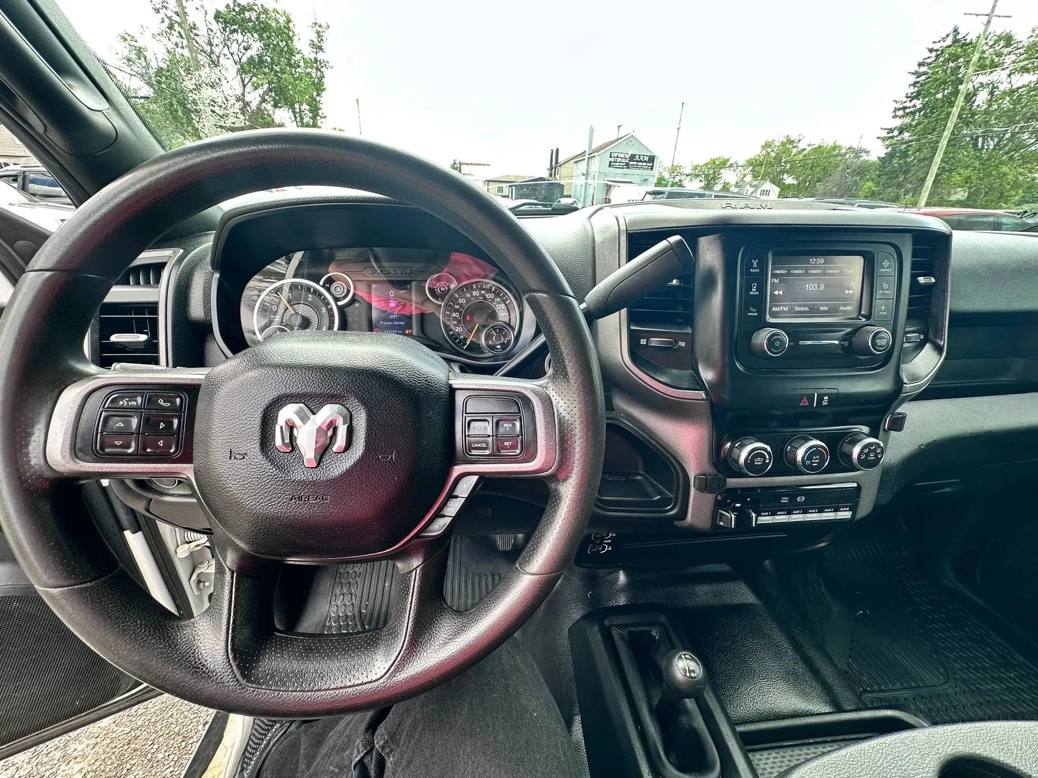Used 2022 RAM 3500 Tradesman AWD/4WD image 15