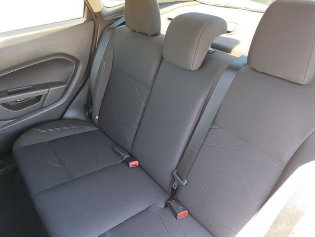 Used 2015 Ford Fiesta SE FWD image 12