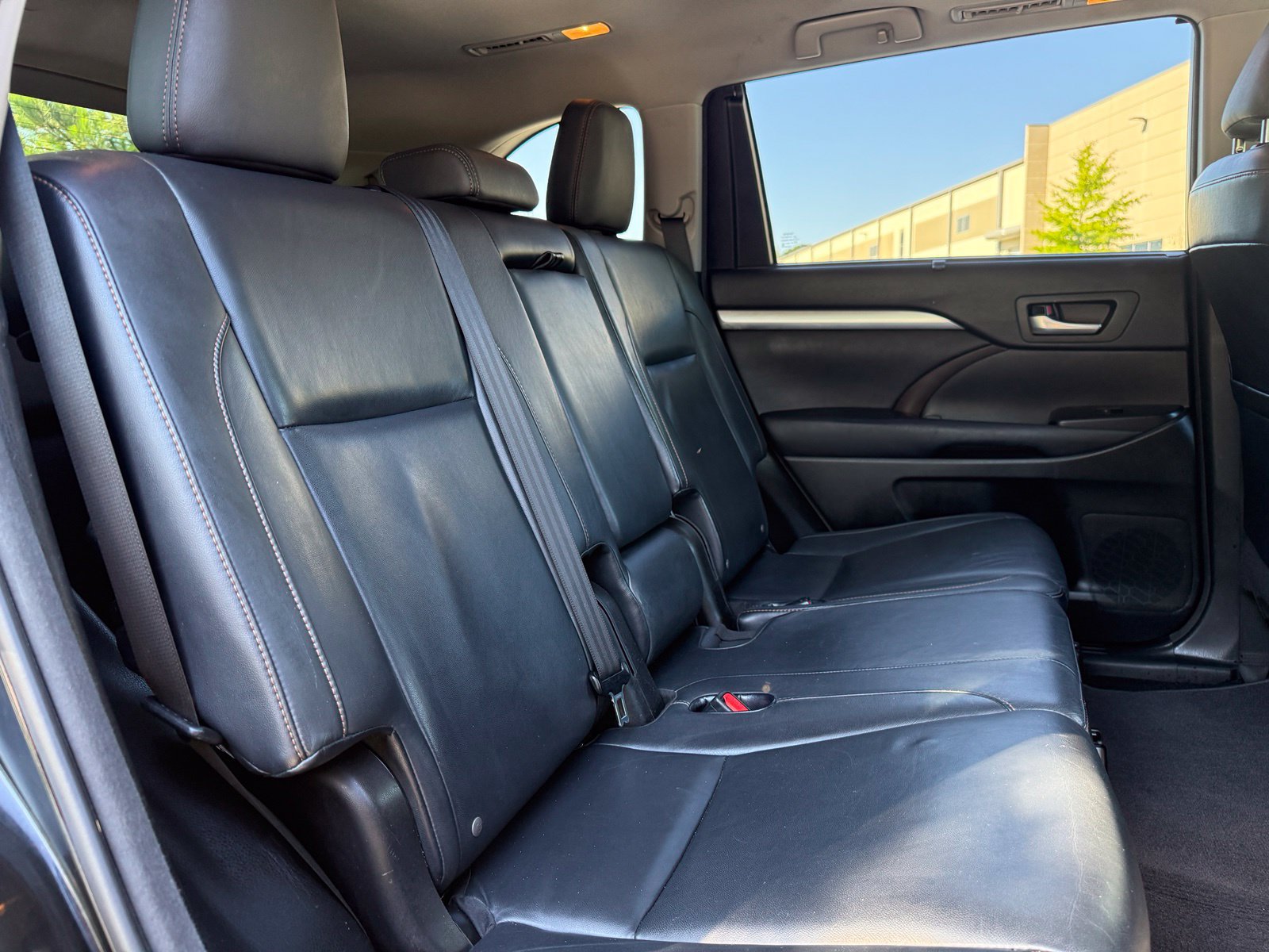 Used 2015 Toyota Highlander XLE AWD/4WD image 42