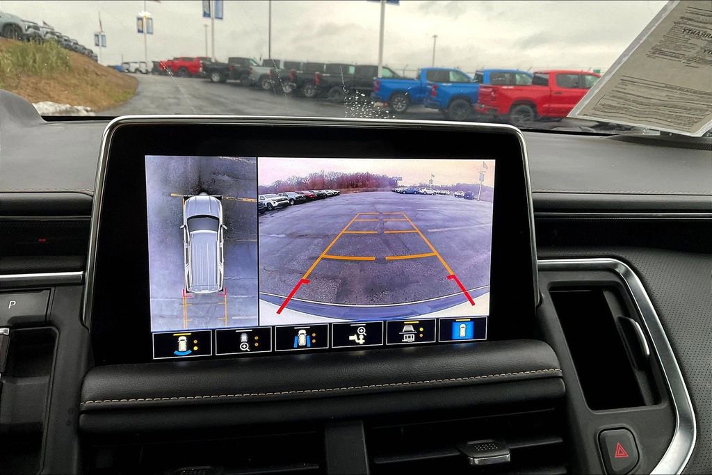 Used 2021 GMC Yukon XL AT4 w/ AT4 Premium Package image 17