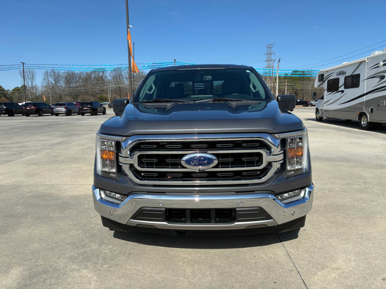 Used 2021 Ford F150 XLT w/ Equipment Group 302A High RWD image 3