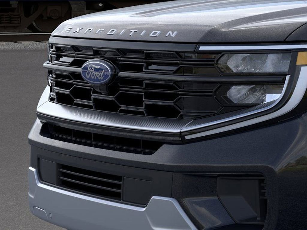 New 2025 Ford Expedition Platinum image 17