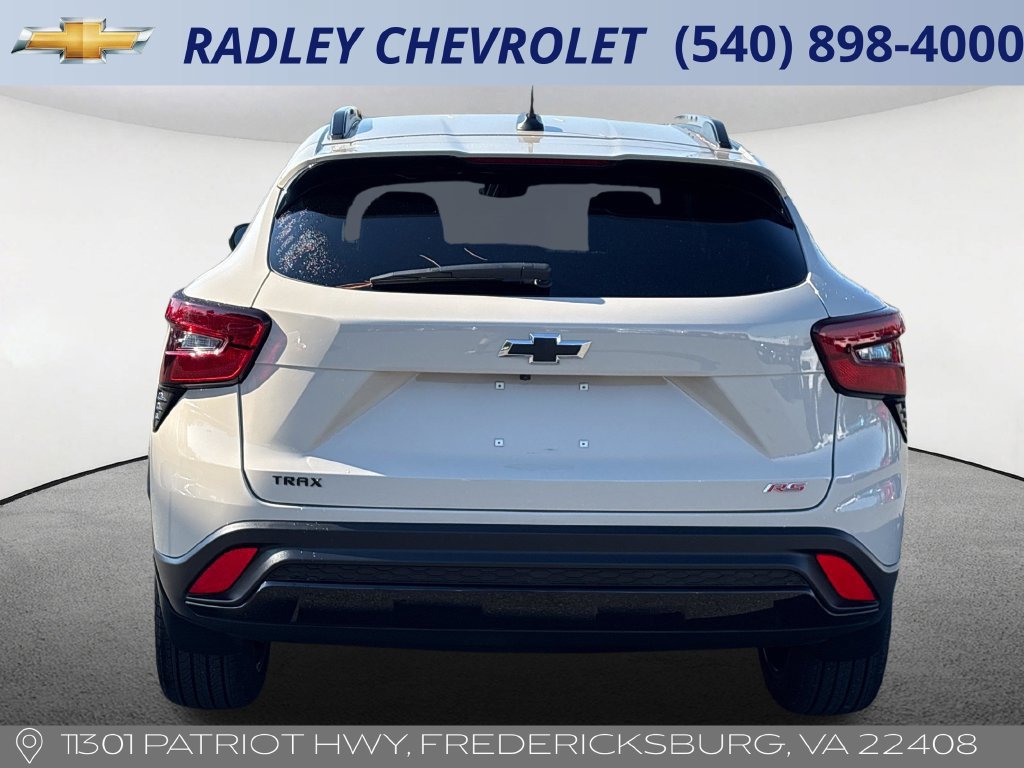 Certified 2026 Chevrolet Trax RS FWD image 18