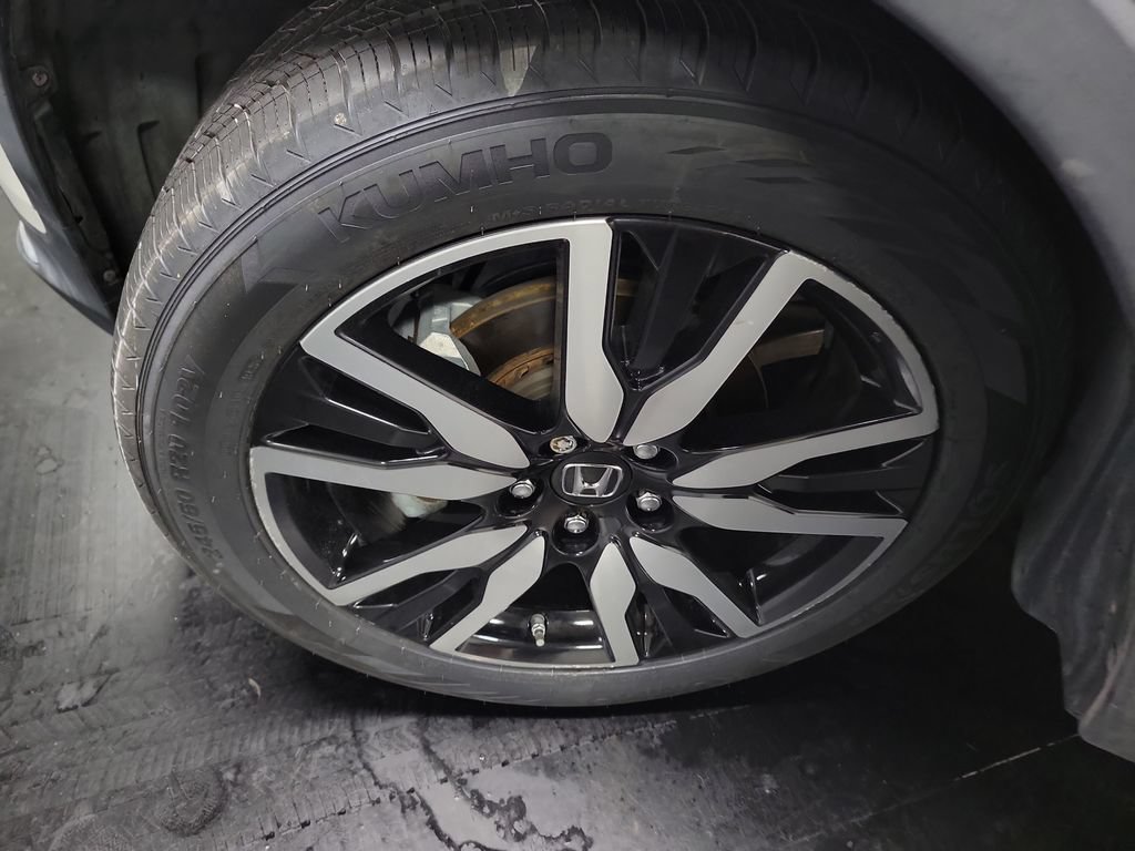 Used 2019 Honda Pilot Touring image 13