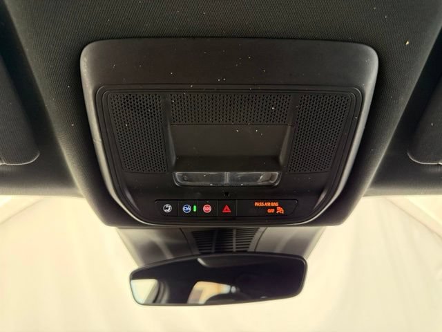 Used 2025 Chevrolet Blazer EV LT AWD/4WD image 37