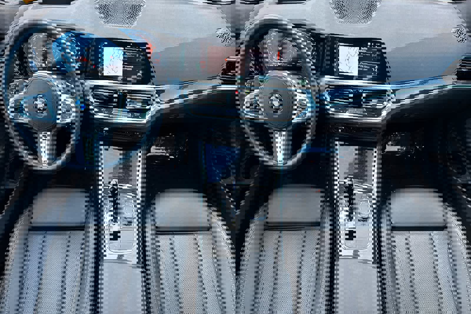 Used 2023 BMW M440i M440i w/ Premium Package image 3