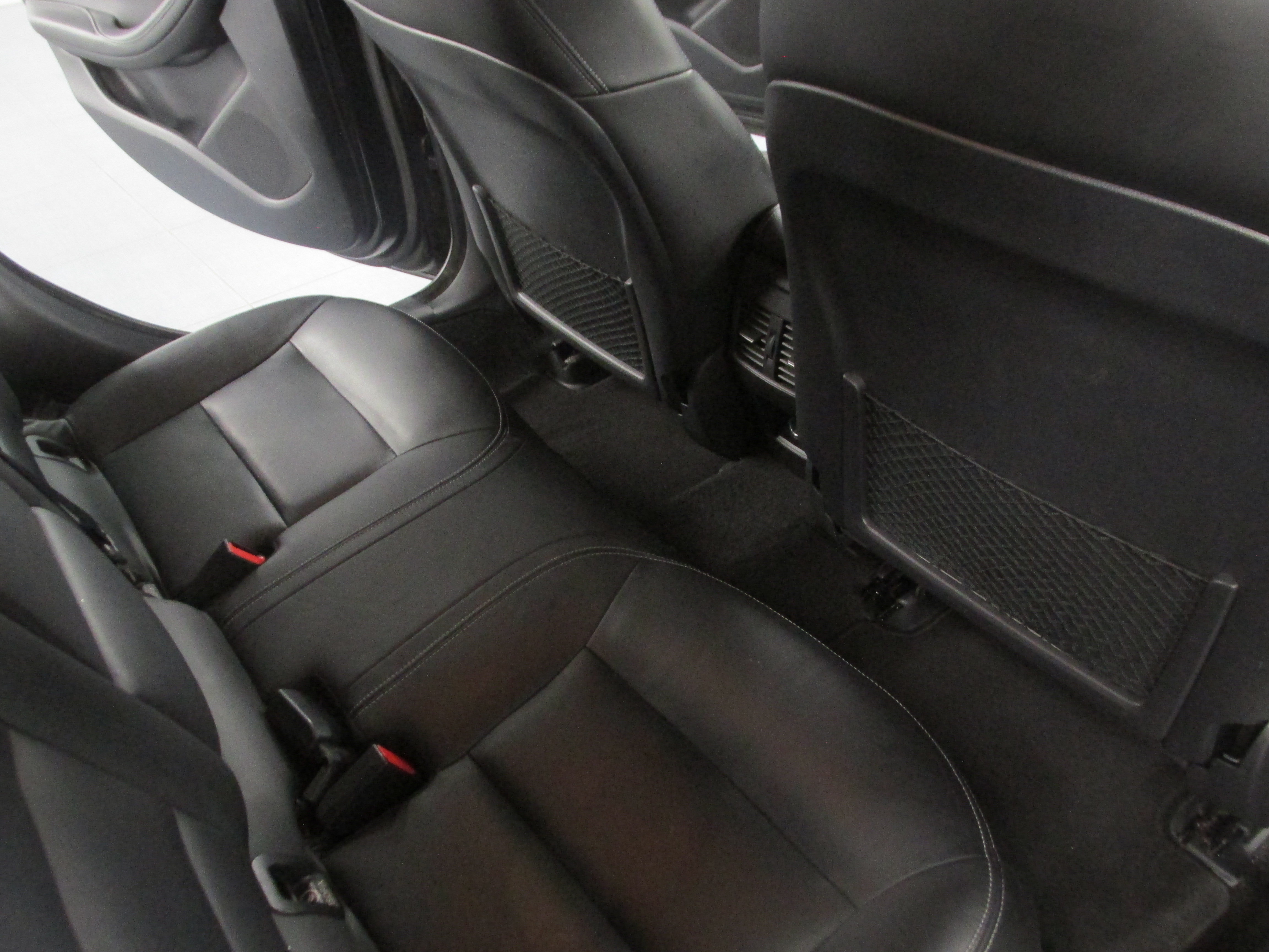 Used 2017 INFINITI QX30 AWD image 27