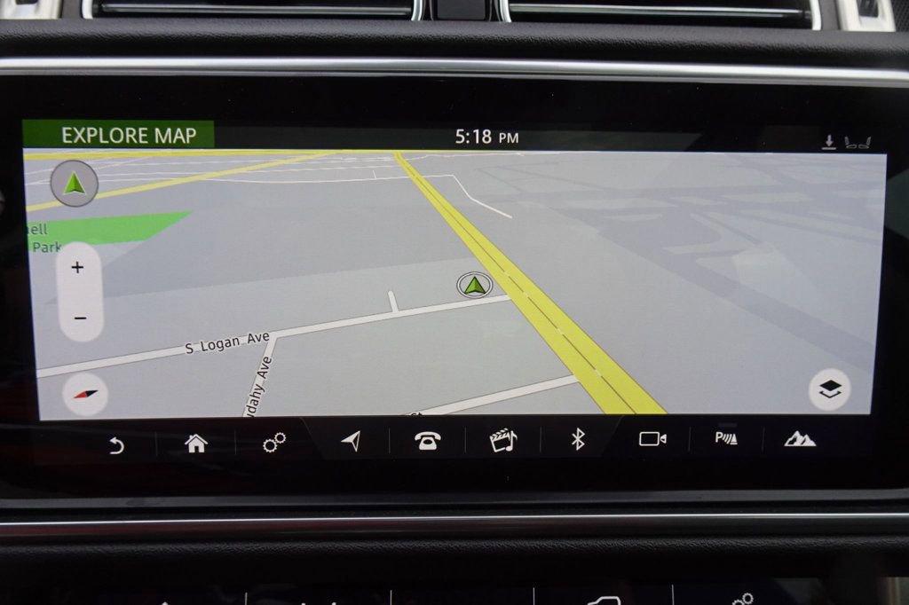 Used 2020 Land Rover Range Rover image 19