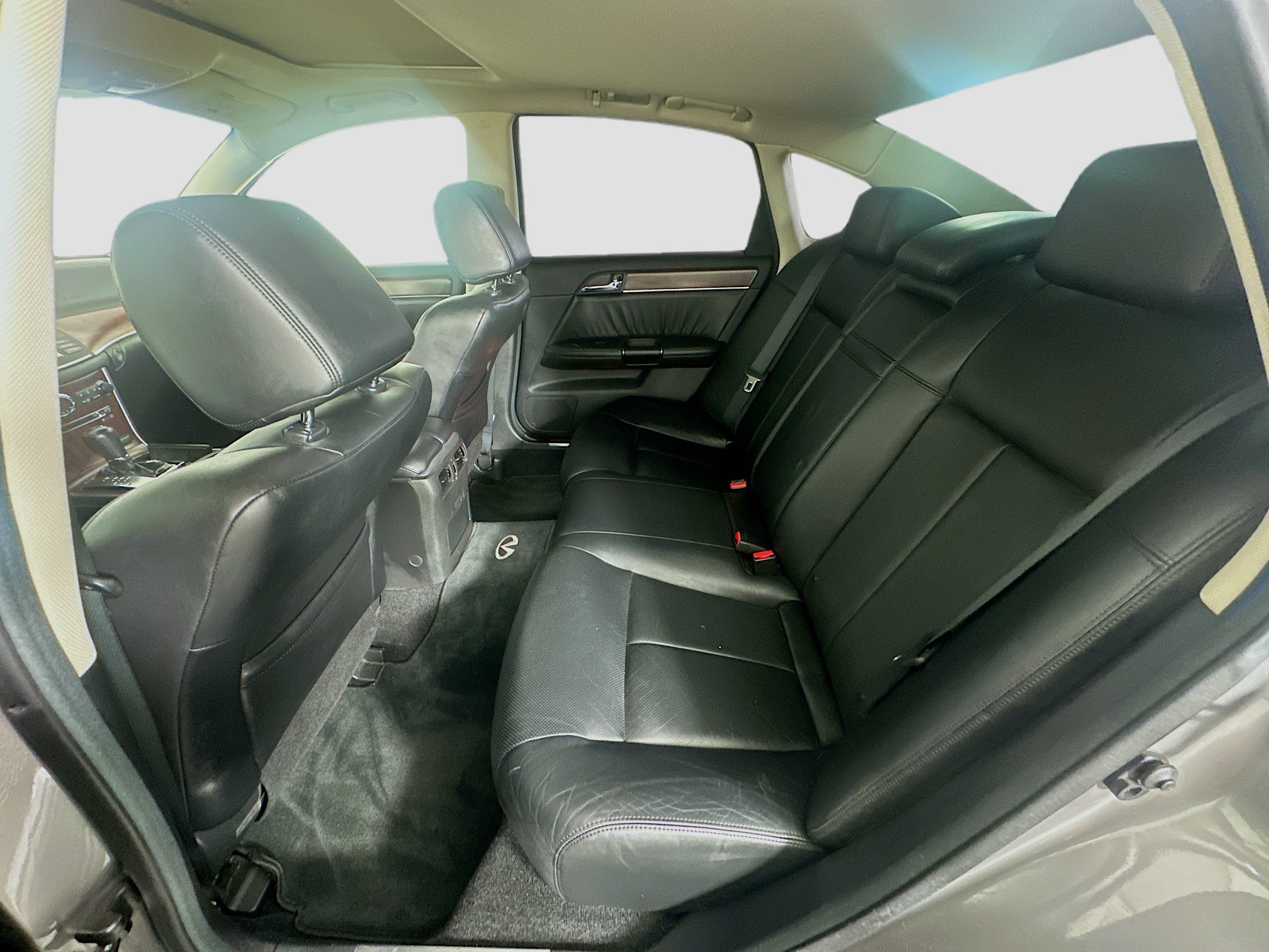 Used 2010 INFINITI M35 x w/ Technology Pkg AWD/4WD image 28