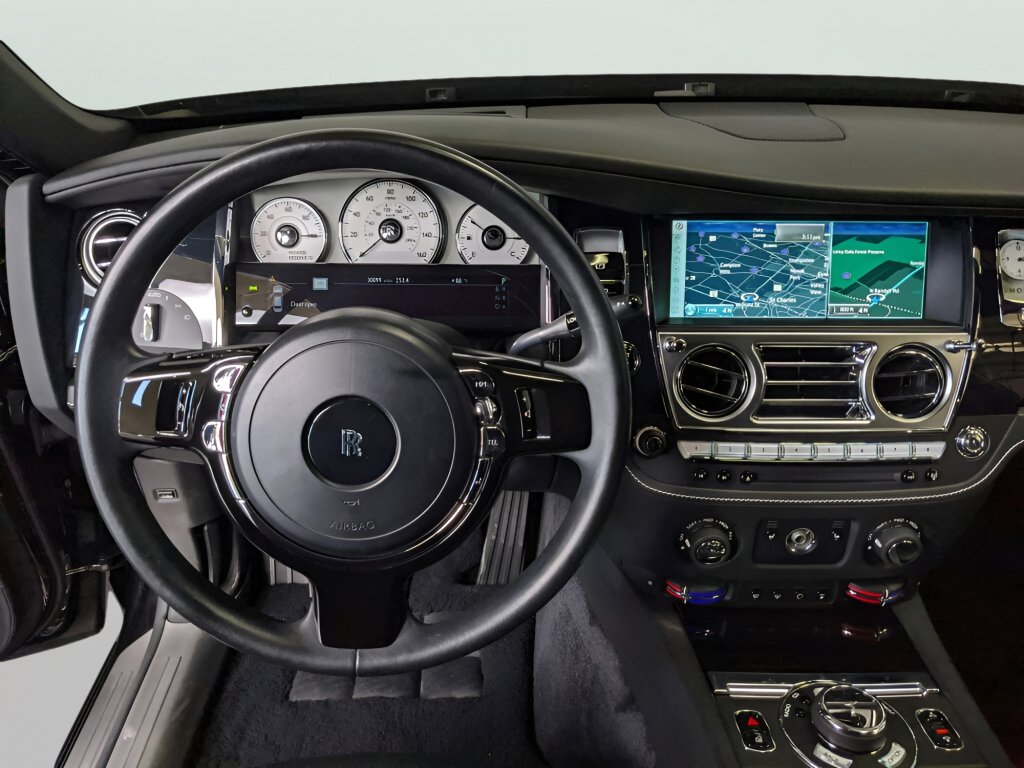 Used 2014 Rolls-Royce Ghost image 16