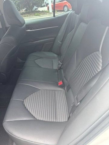 Used 2023 Toyota Camry SE FWD image 9