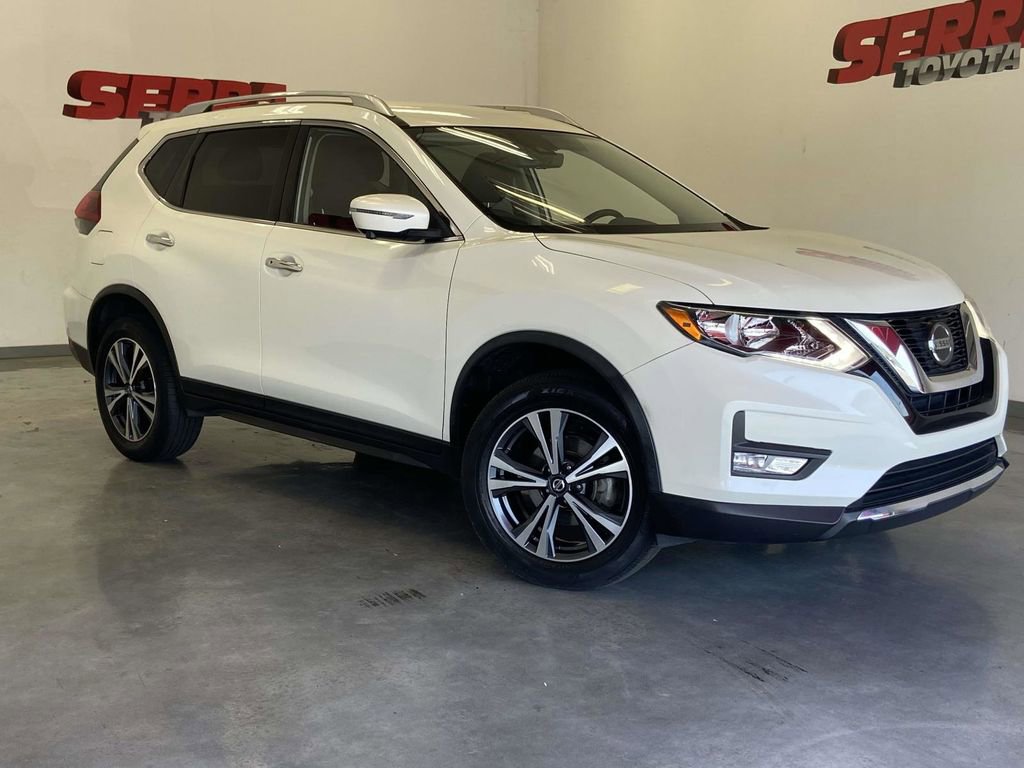 Used 2019 Nissan Rogue SV w/ Premium Package