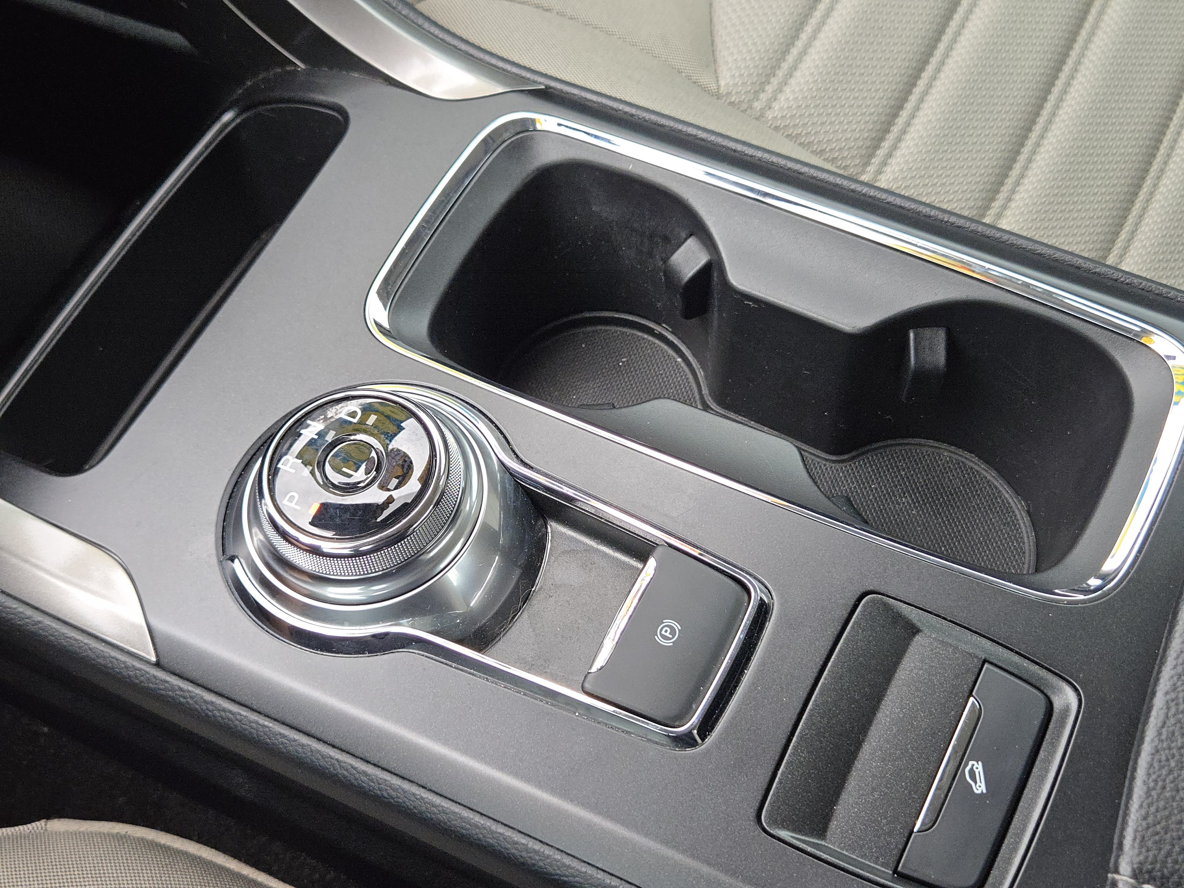 Used 2019 Ford Fusion S FWD image 19