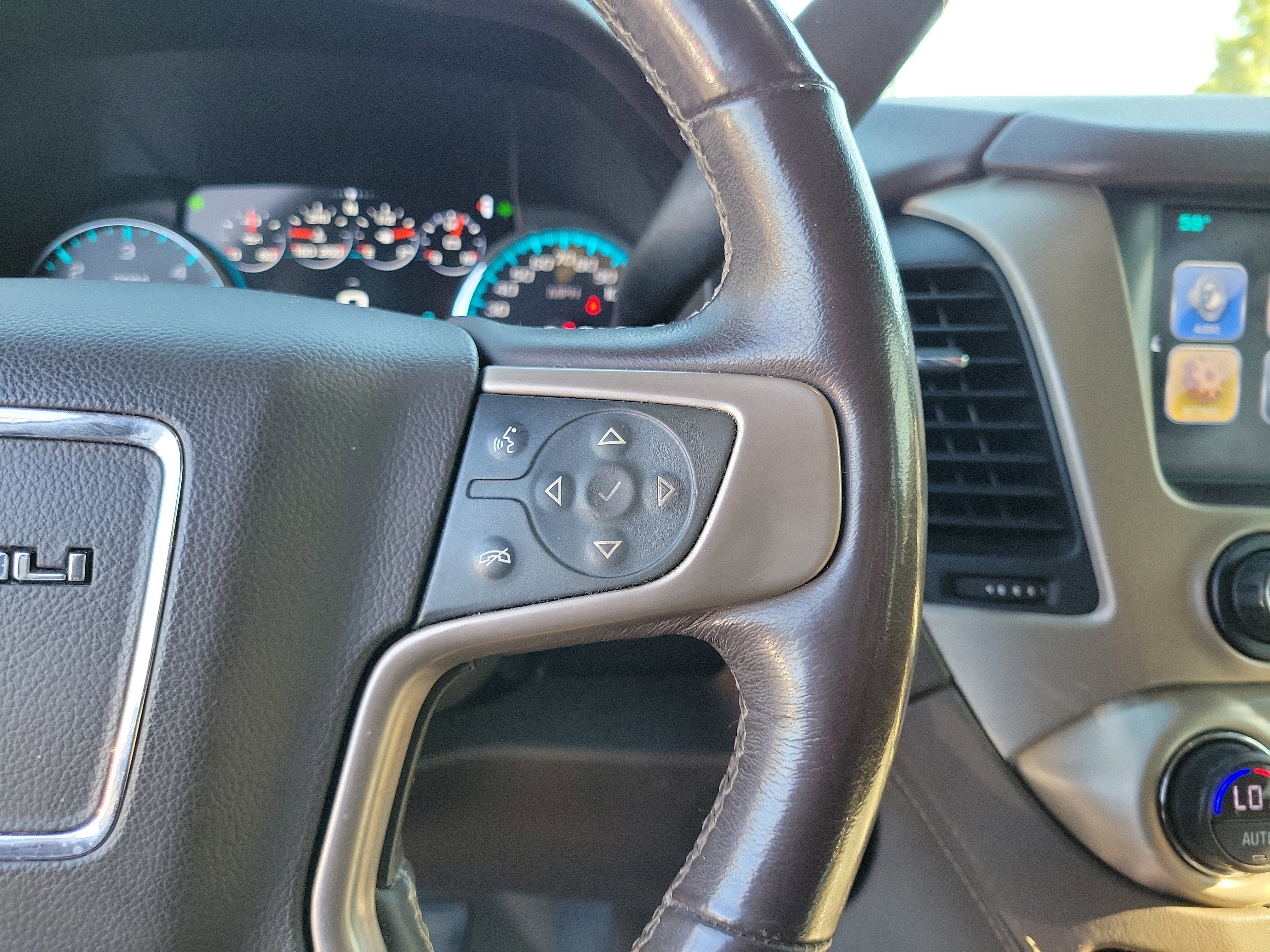 Used 2017 GMC Yukon XL Denali w/ Open Road Package image 23