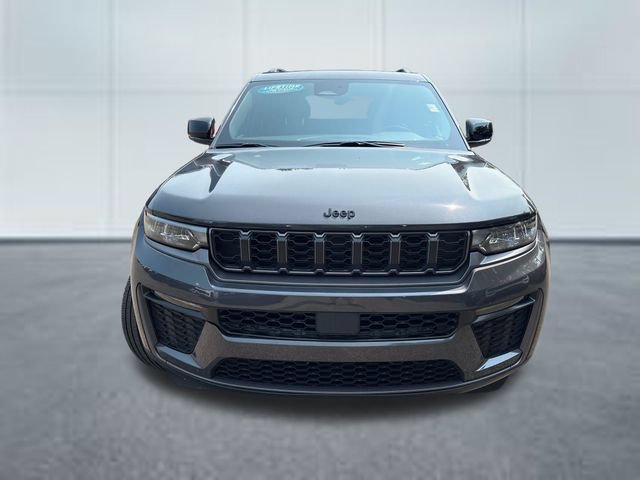 Used 2026 Jeep Grand Cherokee Limited w/ Limited Altitude Package AWD/4WD image 6