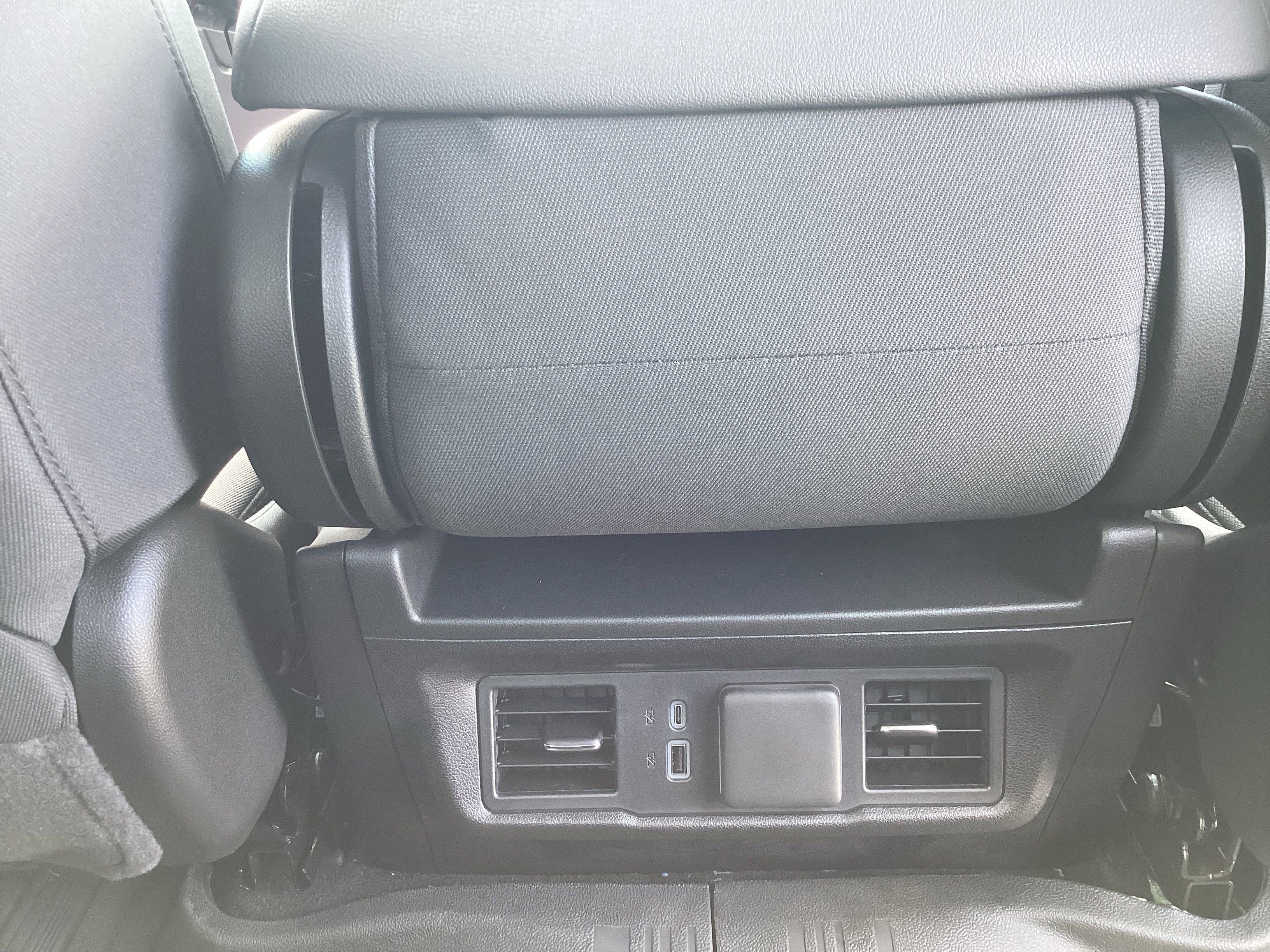 New 2026 GMC Sierra 1500 Elevation w/ LPO, Elevation Black Package image 29