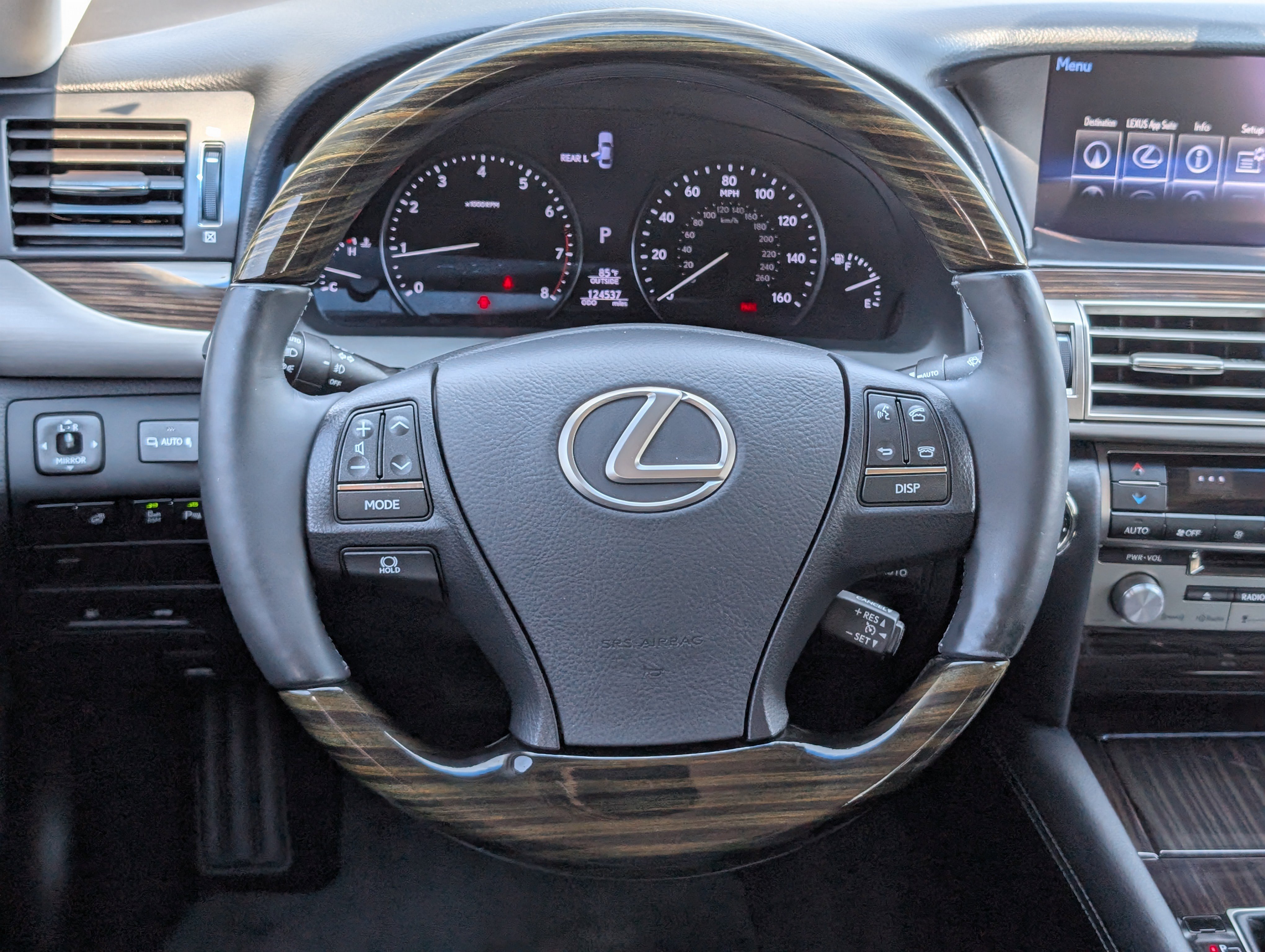 Used 2015 Lexus LS 460 image 12