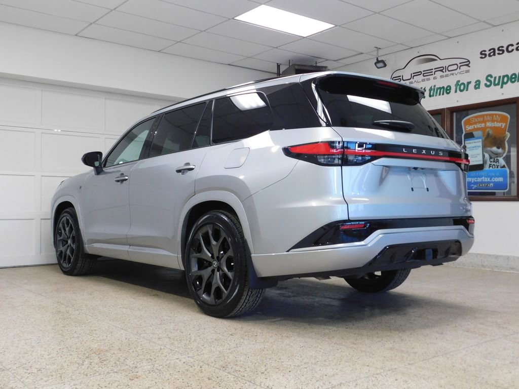 Used 2026 Lexus TX 500h AWD image 7