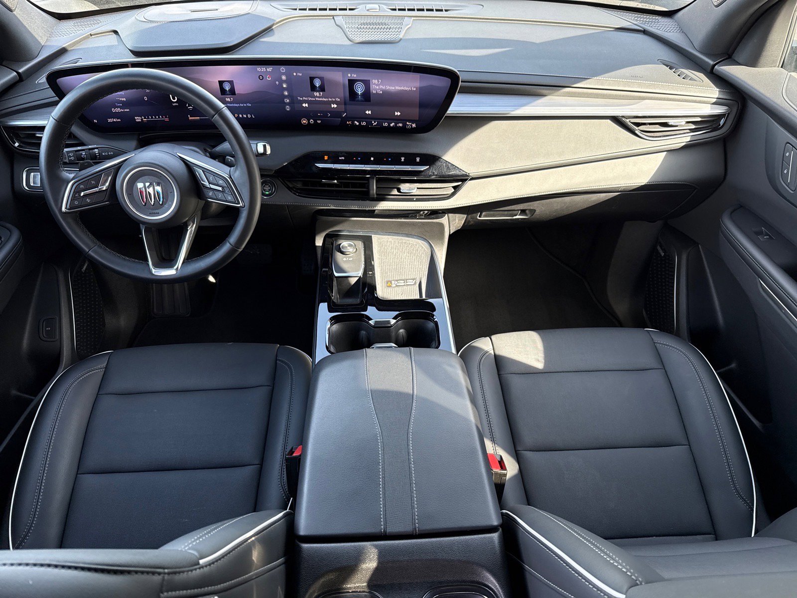 Used 2025 Buick Enclave Preferred image 12