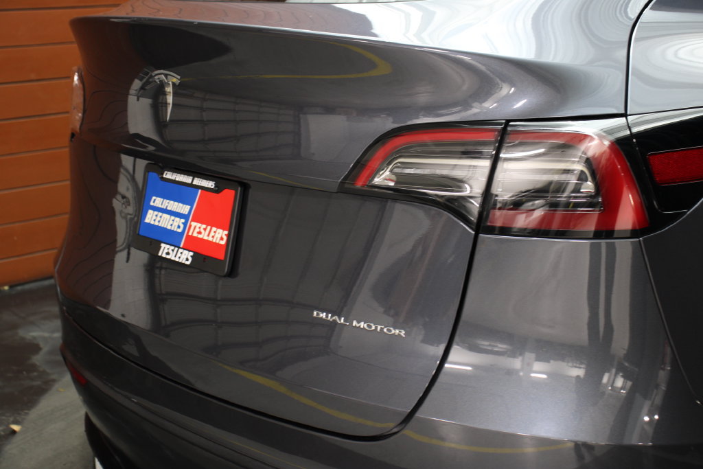 Used 2023 Tesla Model Y Performance AWD/4WD image 3