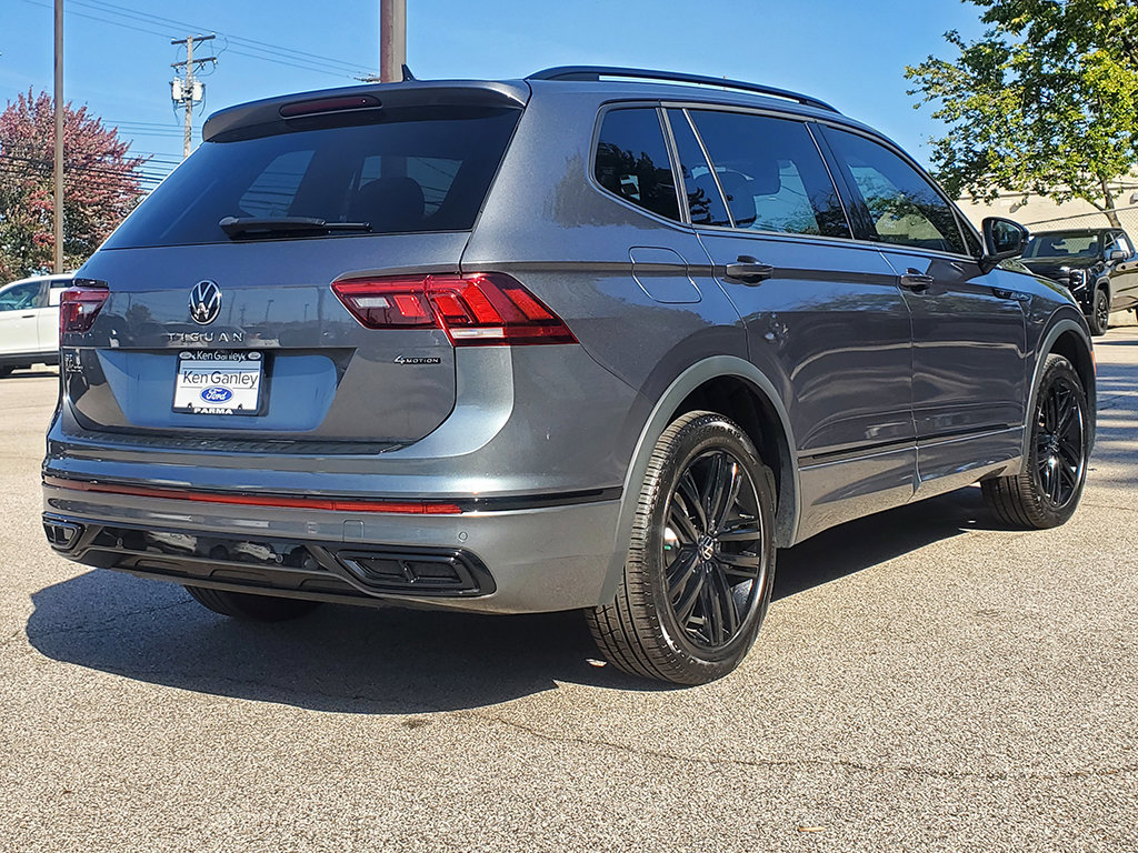 Used 2022 Volkswagen Tiguan SE R-Line AWD/4WD image 5