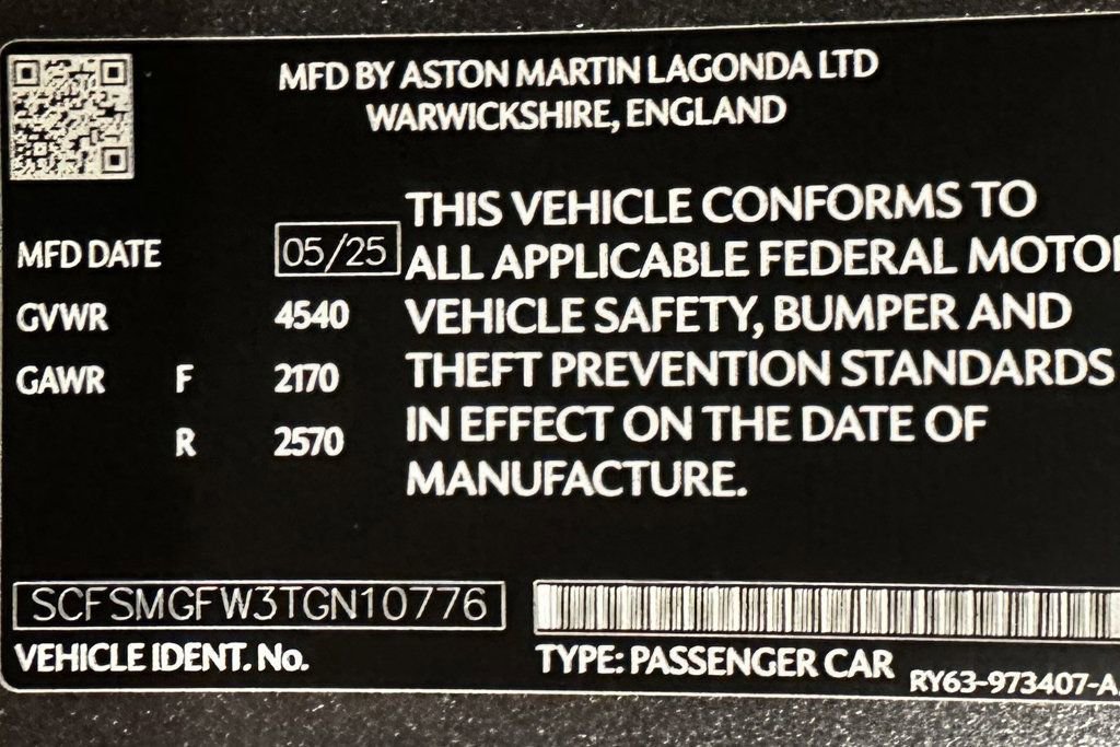 Used 2026 Aston Martin V8 Vantage Coupe image 29
